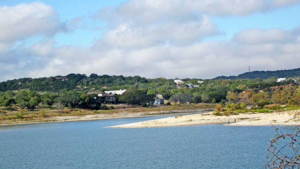 Homes along Boerne Lake in Boerne, TX