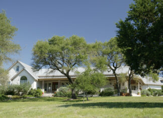 Home on the Range Limestone ranch house overlooking Highway 46 in Smithson Valley
