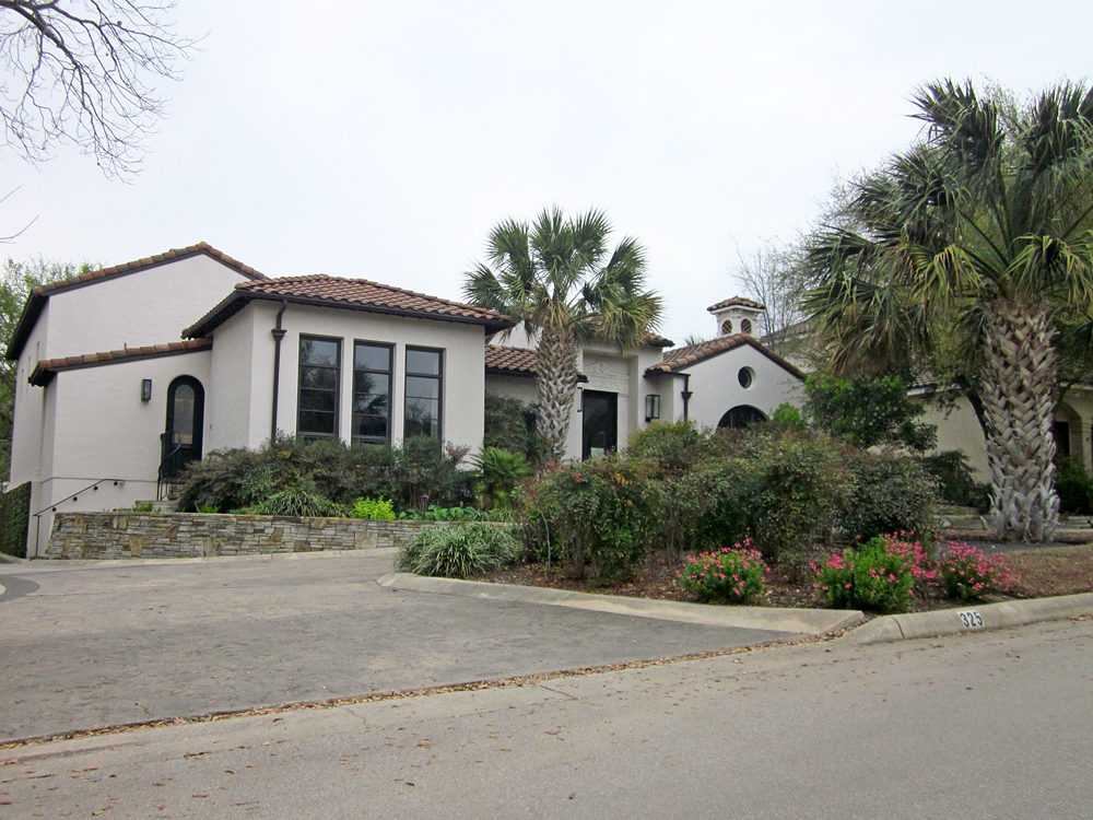 Home in Terrell Hills in the Metro San Antonio Area